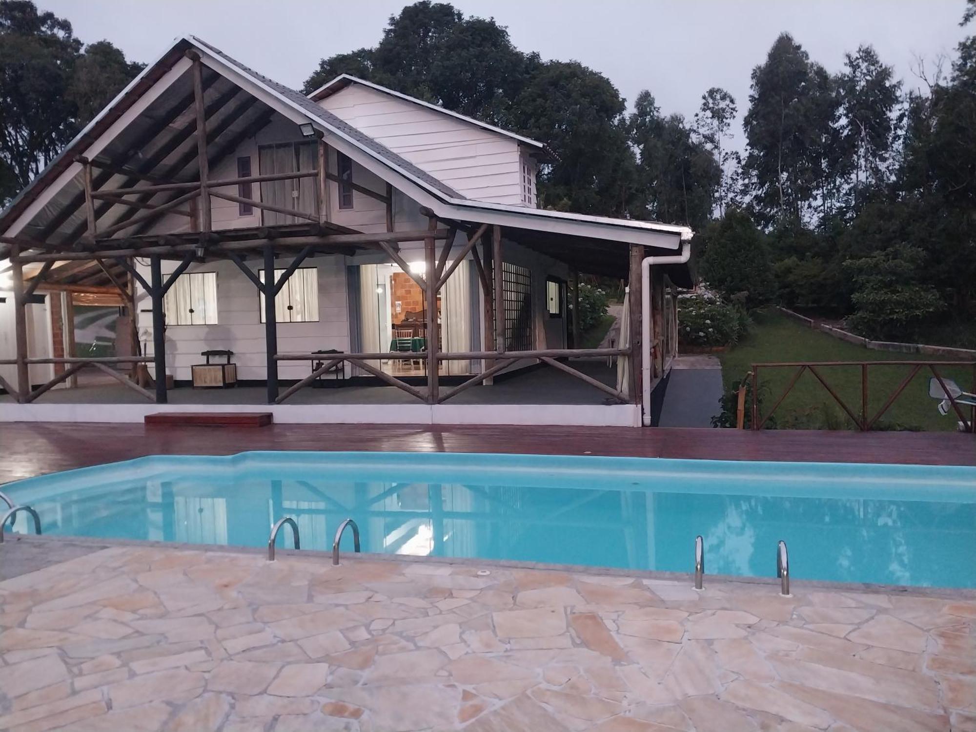 Chacara Recanto Vale Do Luar Piraquara Ngoại thất bức ảnh